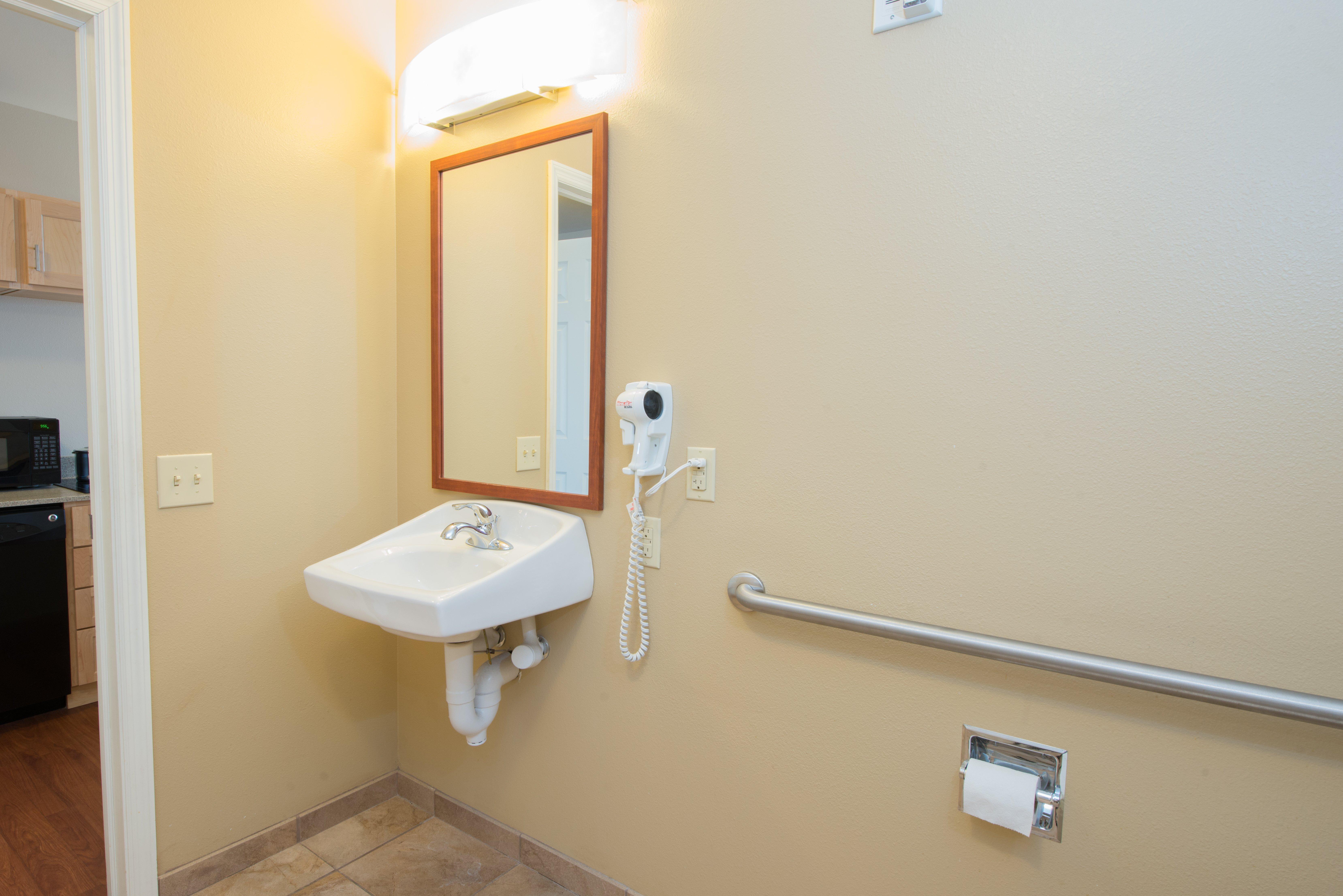 Candlewood Suites Minot By Ihg Exterior foto